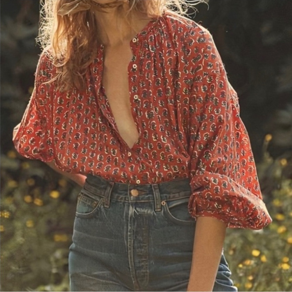 ISO *** calico bloom Doen shirt size small or medium!